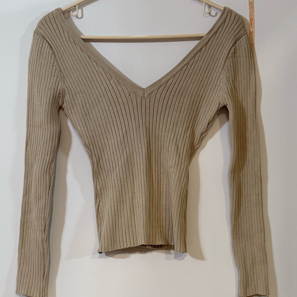 Better Be Women’s V-Neck Ribbed Knit Top - Tan
